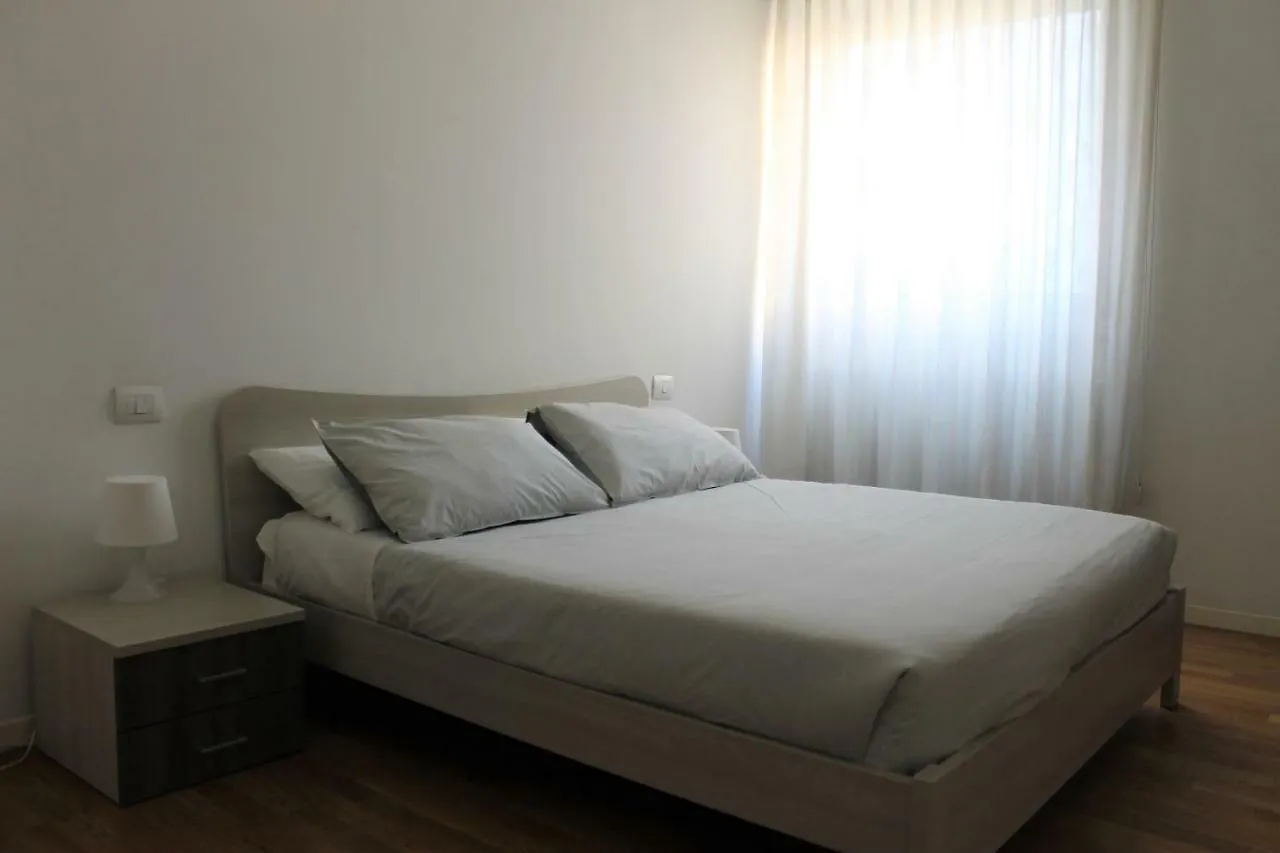 Apartment Zubed Apartments-Via Carlo Farini Milan