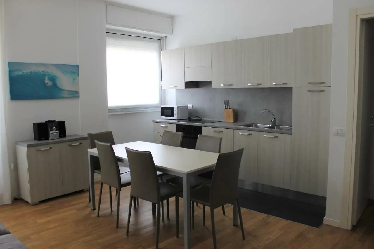 Zubed Apartments-Via Carlo Farini Milan 0*,