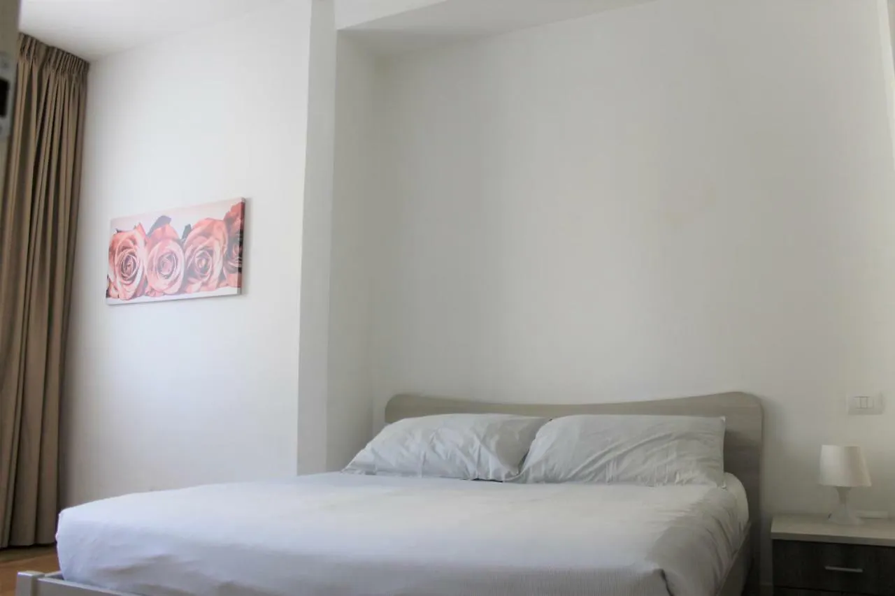 Apartment Zubed Apartments-Via Carlo Farini Milan