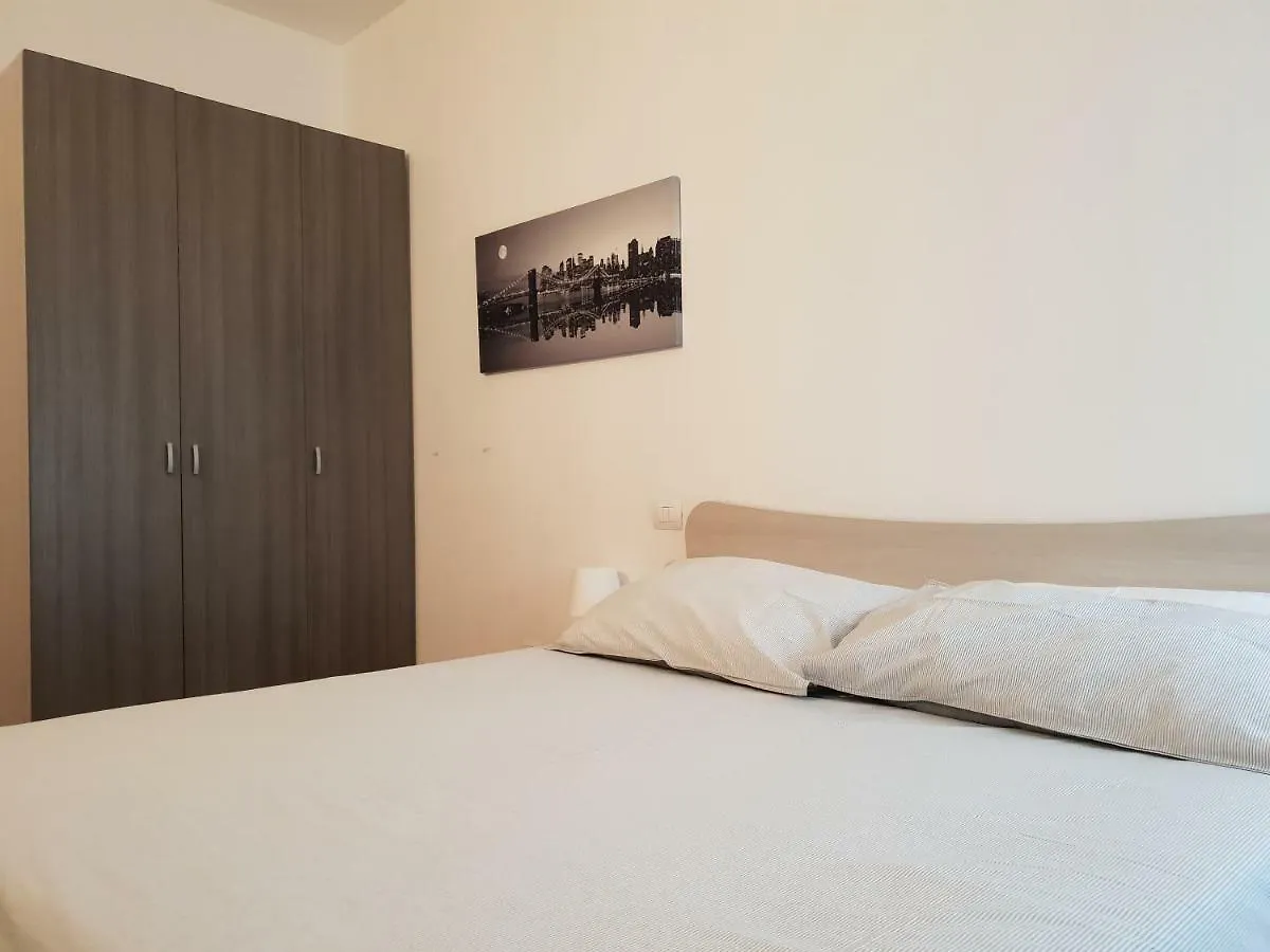 Apartment Zubed Apartments-Via Carlo Farini Milan Italy