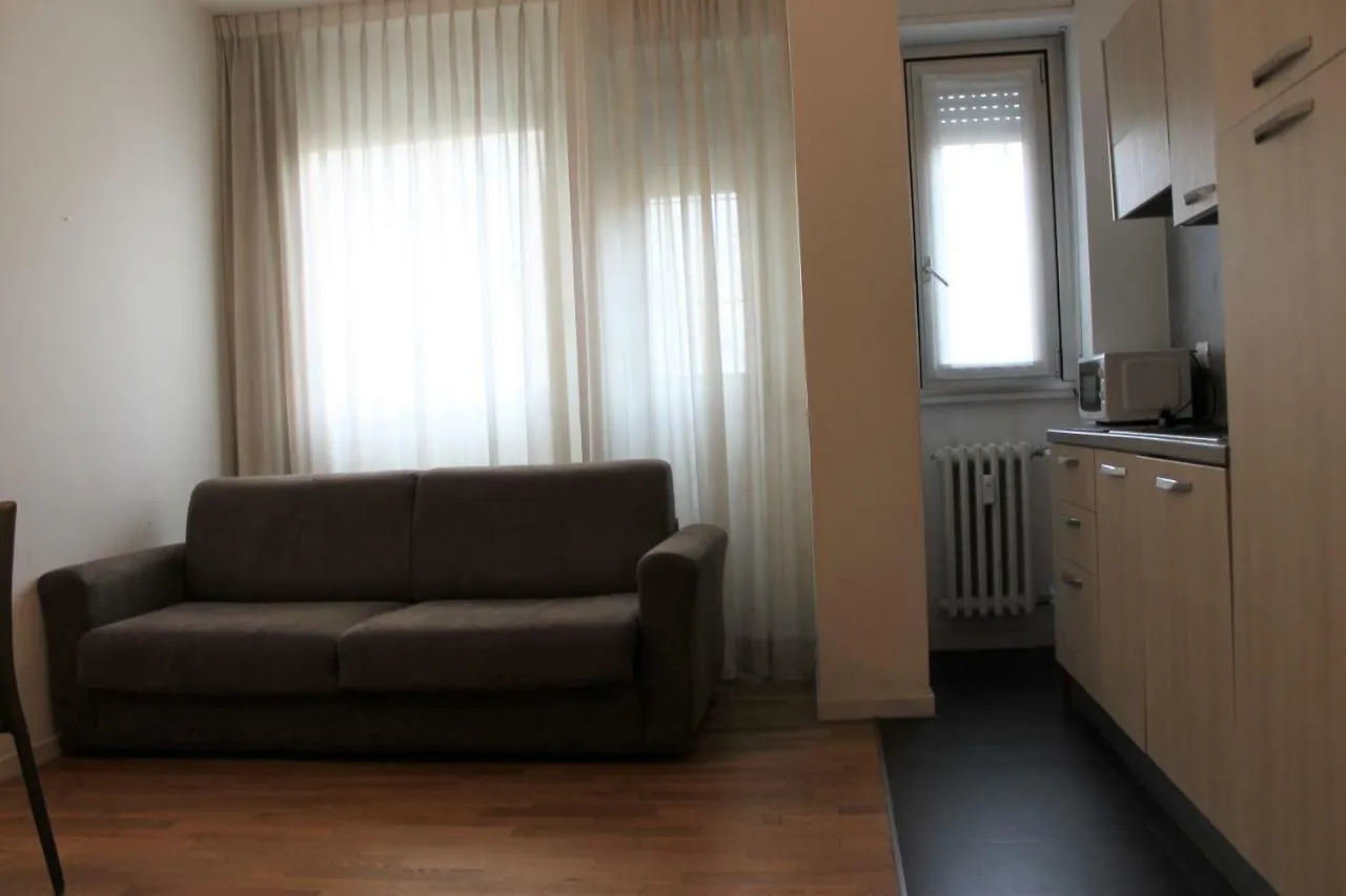Zubed Apartments-Via Carlo Farini Milan Apartment