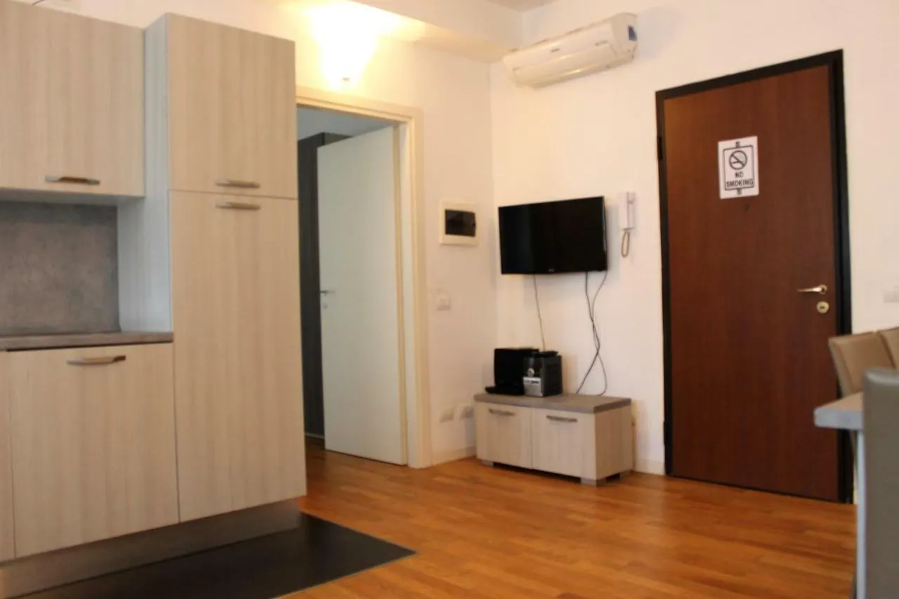Zubed Apartments-Via Carlo Farini Milan Apartment