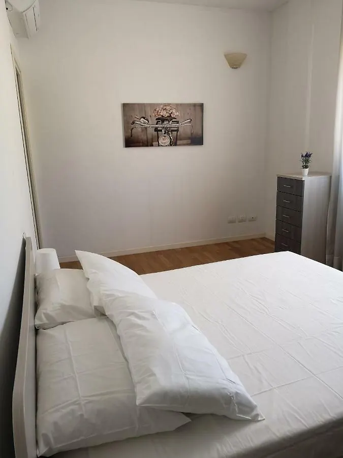 Zubed Apartments-Via Carlo Farini Milan 0*,  Italy